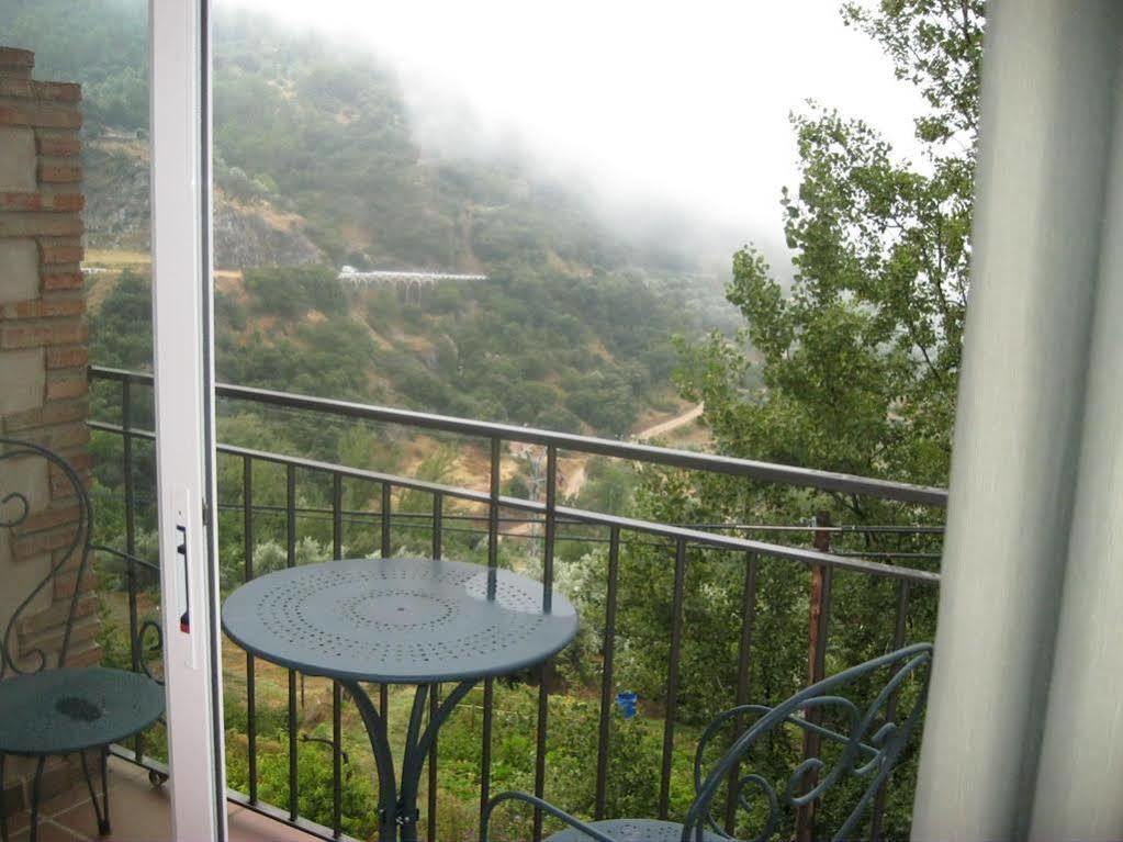 Hotel San Julian Burunchel Ngoại thất bức ảnh